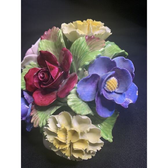 Best Denton China - Floral Bouquet in Pink Shell Display VTG from England - Picture 5 of 5